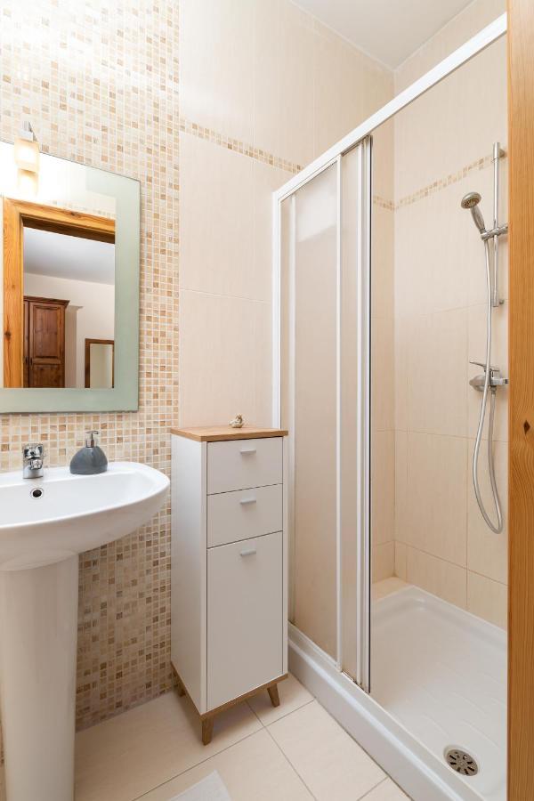 Spacious, Bright & Cosy 2 Bedroom 2 Bathroom Apartment - Msida Uni Heights Bagian luar foto