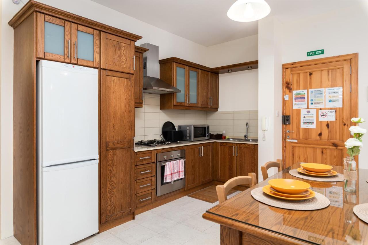 Spacious, Bright & Cosy 2 Bedroom 2 Bathroom Apartment - Msida Uni Heights Bagian luar foto