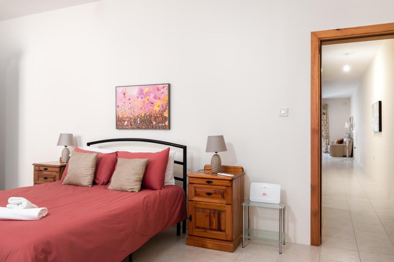 Spacious, Bright & Cosy 2 Bedroom 2 Bathroom Apartment - Msida Uni Heights Bagian luar foto