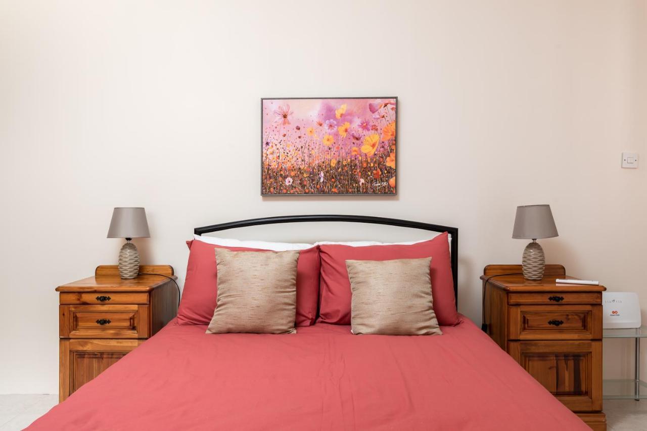Spacious, Bright & Cosy 2 Bedroom 2 Bathroom Apartment - Msida Uni Heights Bagian luar foto