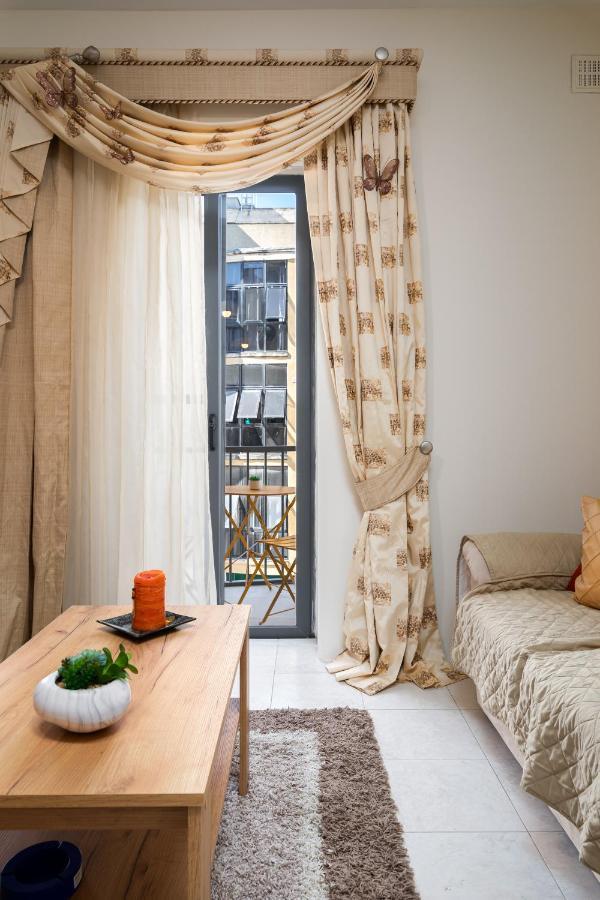 Spacious, Bright & Cosy 2 Bedroom 2 Bathroom Apartment - Msida Uni Heights Bagian luar foto